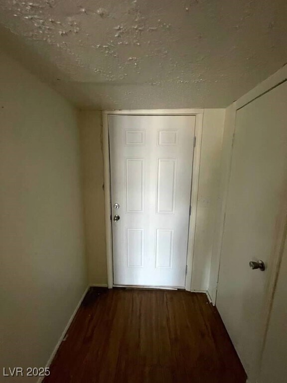 Building Photo - 2818 Calle Del Oro