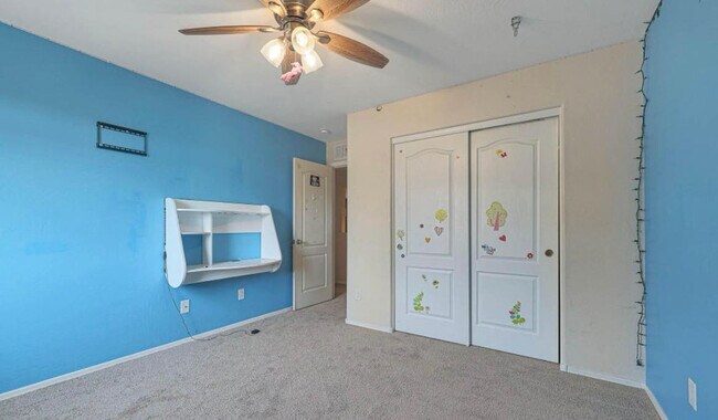 Building Photo - 23865 W Huntington Dr