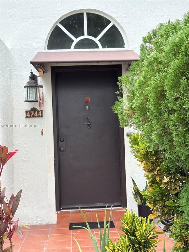 Building Photo - 4744 NW 97th Pl