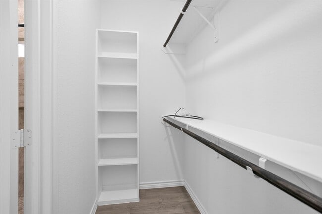 Building Photo - 16426 Eastchase St