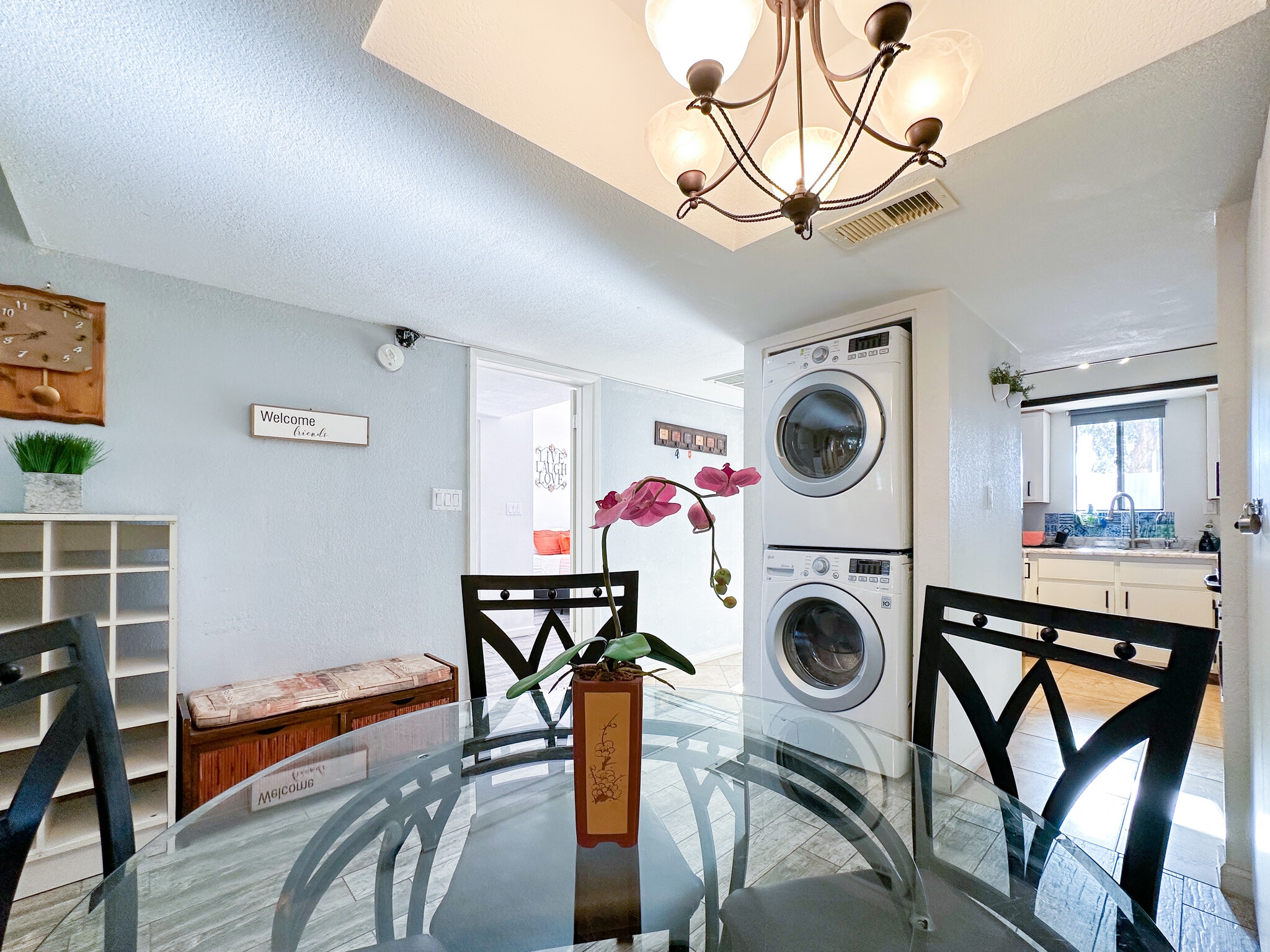 Shared dining area - 1215 E Lemon St