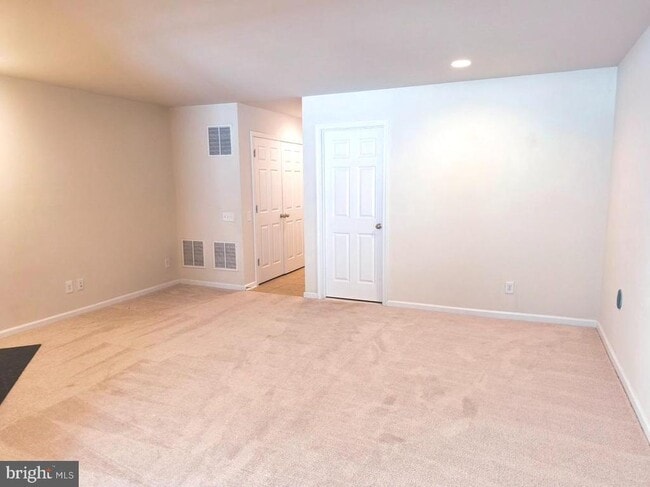 Building Photo - 22520 Highcroft Terrace