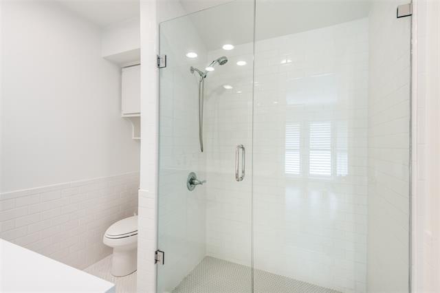 Building Photo - 3101 Lovers Ln