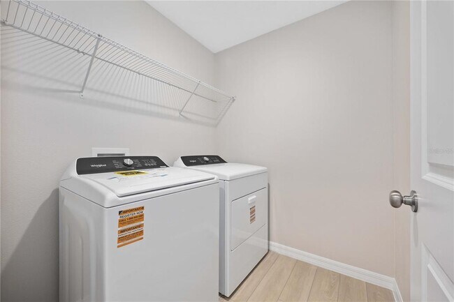 Building Photo - 1724 Vanilla St