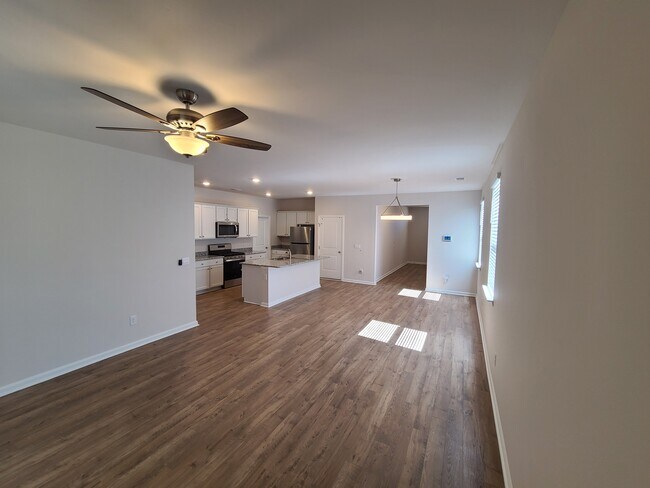 Building Photo - 219 Marauder Dr