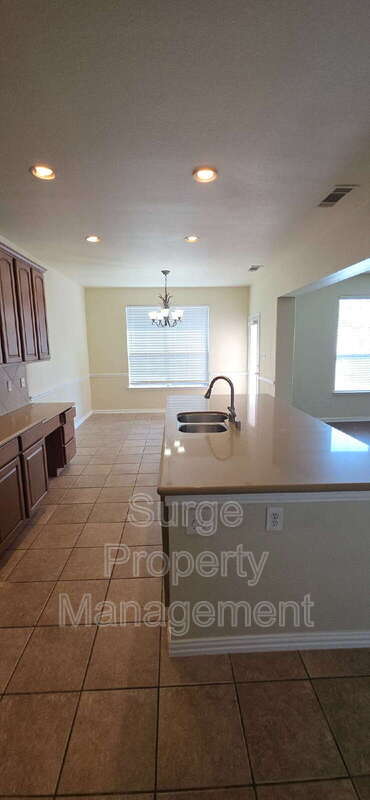 Building Photo - 312 Dover Heights Trail