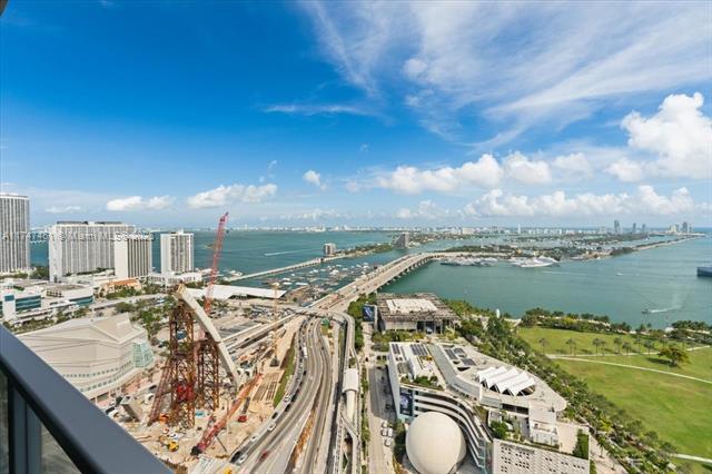 Building Photo - 1100 Biscayne Blvd