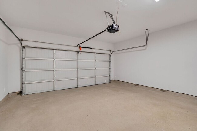 Building Photo - FOUR WEEKS FREE!!!   Brand New Townhome in...