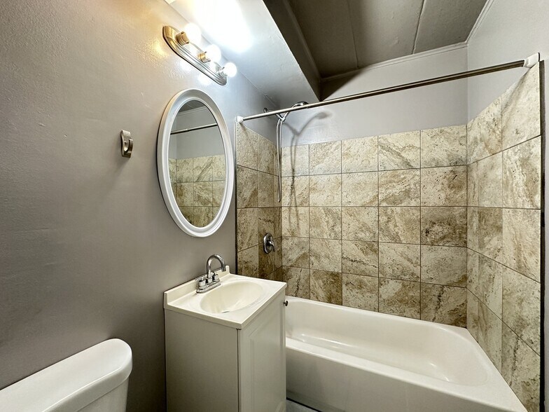 Building Photo - 3820 25th Ave