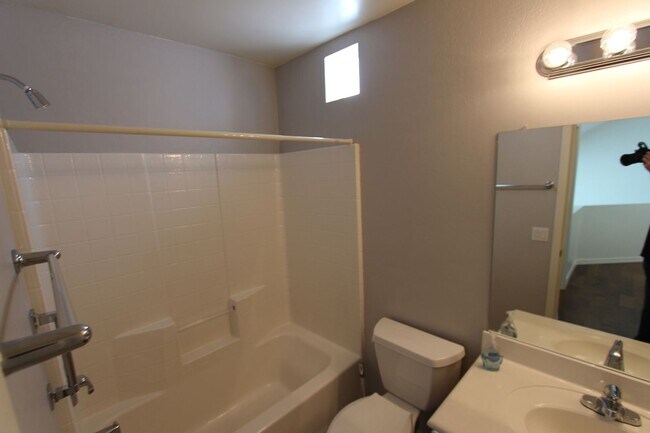 Building Photo - Spacious 3-Bedroom Townhouse with Main-Level Primary Suite
