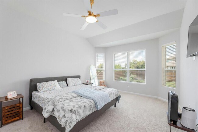 Building Photo - 6805 Covina Ln