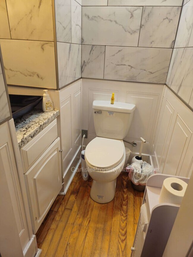 Building Photo - Fully Furnished Downtown Carlisle Townhouse with Fenced Yard and Off Street Parking