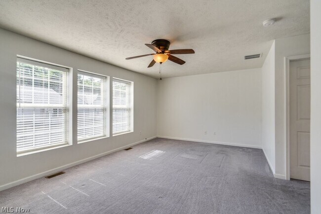 Building Photo - 3955 Gardiner Run