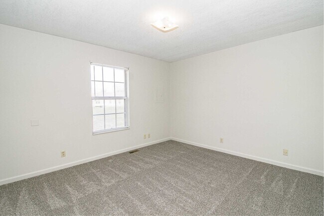 Building Photo - 371-2 Peabody Drive