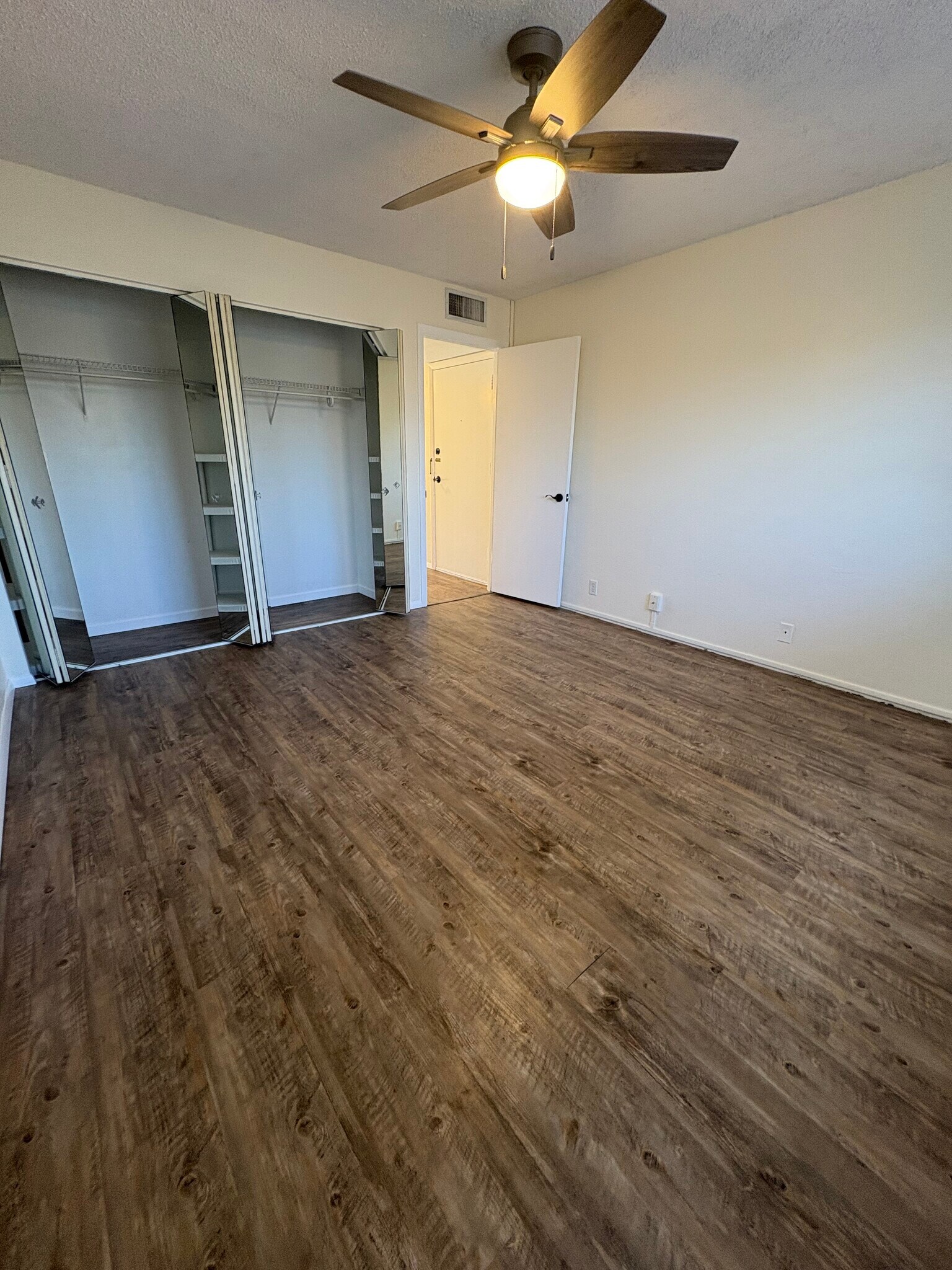 Building Photo - 1441 N Atlantic Ave