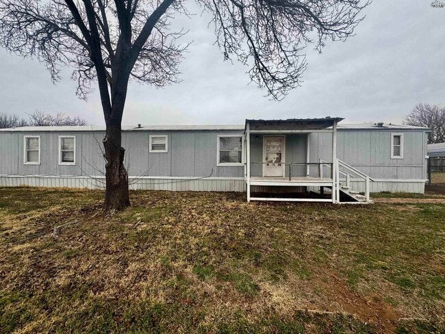 Building Photo - 1102 E Spring St