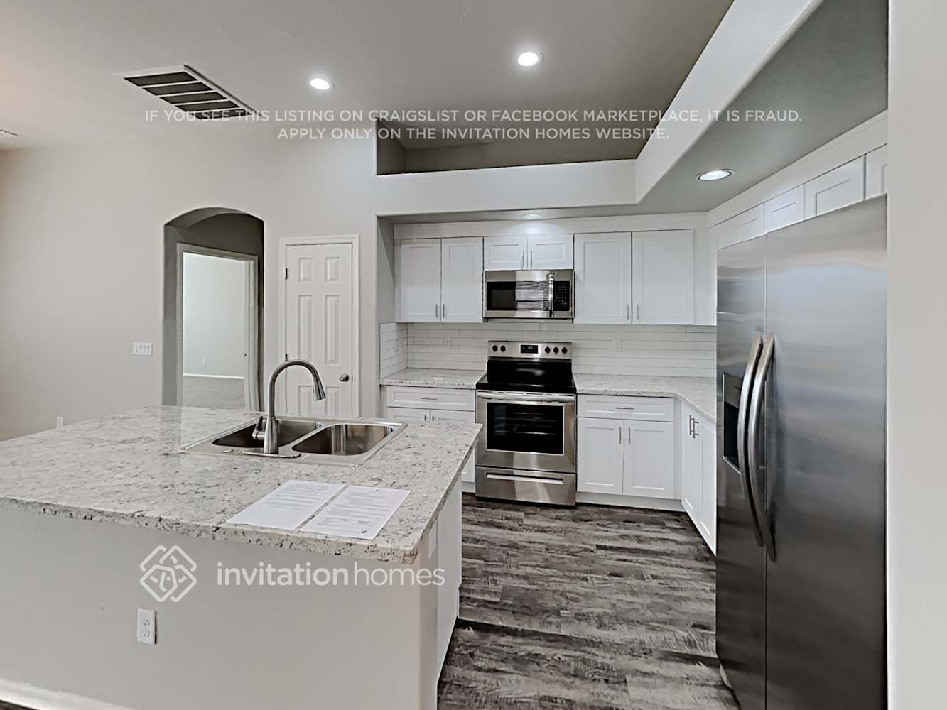 Building Photo - 3287 W Goldmine Mountain Cove