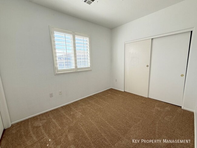Building Photo - 5975 Barbosa Dr