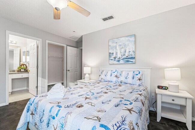 Building Photo - 8522 Sunrise Key Dr
