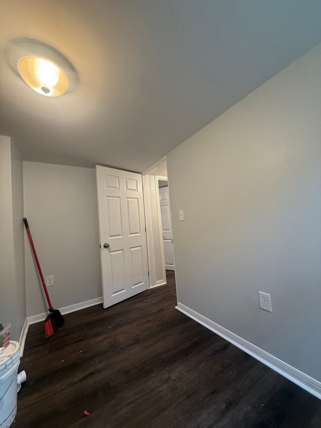 Building Photo - 1022 Byrd Ave