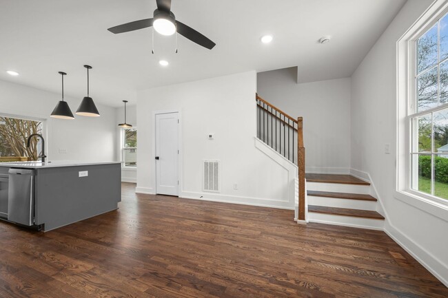 Building Photo - Brand New Build 3 Bedroom Home
