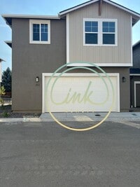 Building Photo - New Build Townhome Close to Downtown Gardn...