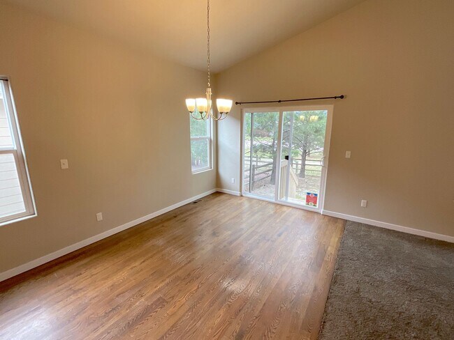 Building Photo - 4 Bedroom Home Available Near Woodmoor Dr ...