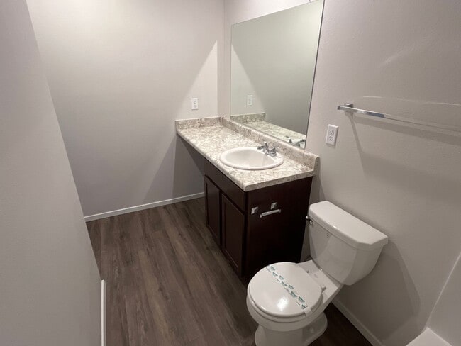 Building Photo - Pre-Leasing Now! Secure this Beautiful Three Bedroom | Two Bath Home in Somerset Today!
