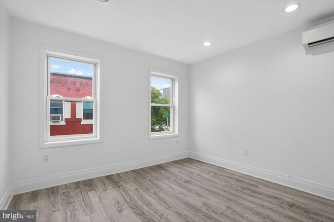 Building Photo - 1302 N Dover St
