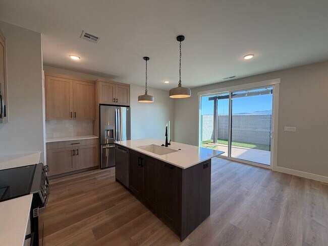 Building Photo - 608 Hemsworth Ln