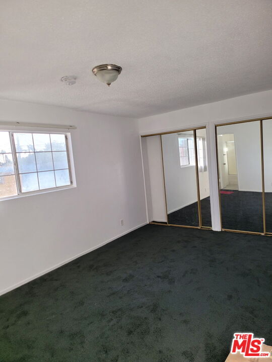 Building Photo - 1211 W 85th St