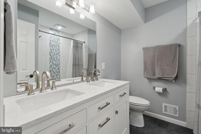 Building Photo - 10901 Spurlock Ct