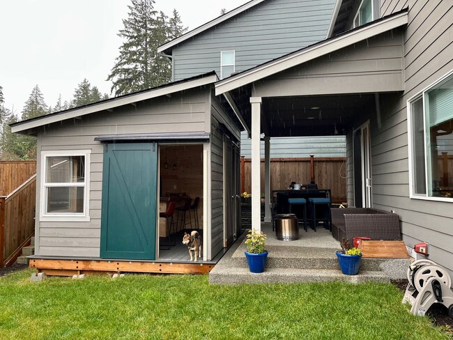 Building Photo - Beautiful New 2-Story Poulsbo Home
