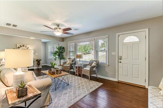 Building Photo - 2144 Keheley Dr