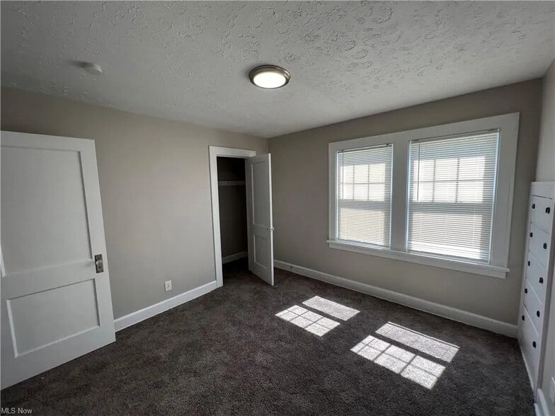 Building Photo - 3573 Cummings Rd