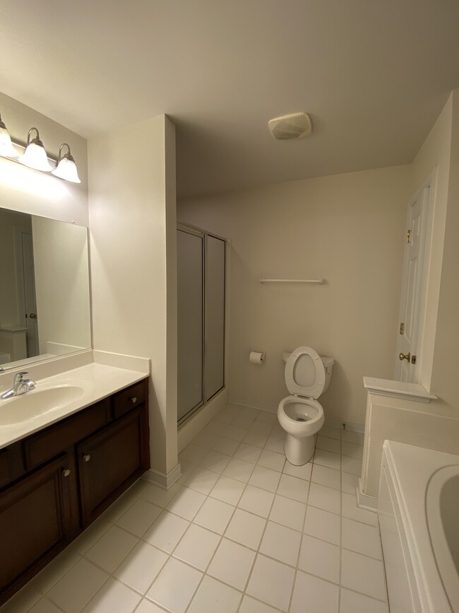 Building Photo - 3401 Bartley Pond Pl