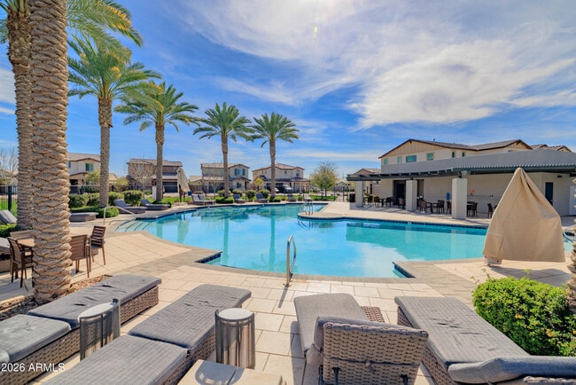 Building Photo - 21513 E Sparrow Dr