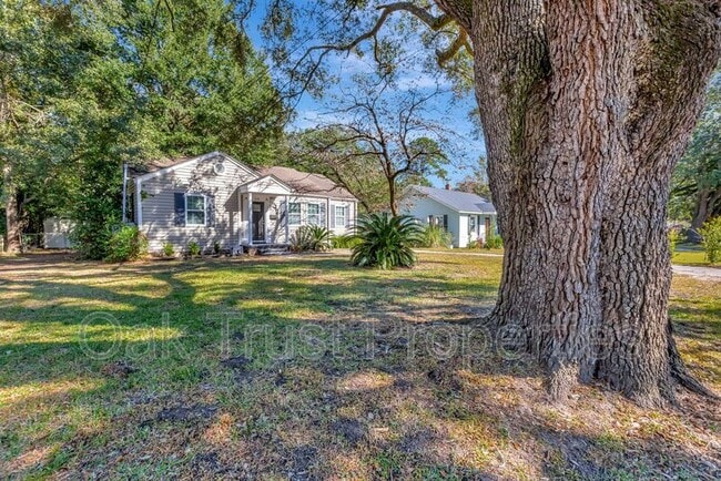 Building Photo - 5120 Braddock Ave