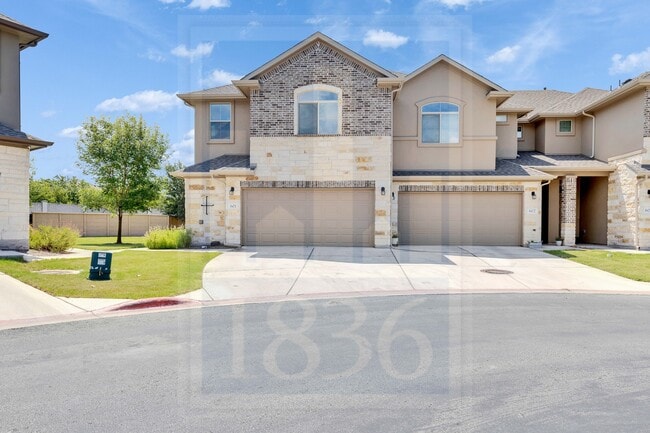 Building Photo - 2880 Donnell Dr