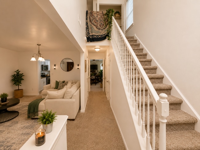 Building Photo - 25 Madrone Pl
