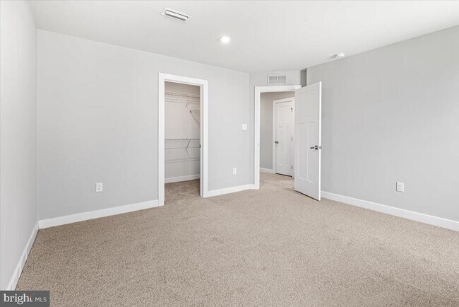 Building Photo - 712 Wallasey Dr