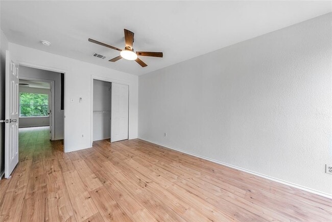 Building Photo - 13701 Cambourne Dr