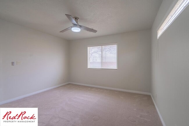 Building Photo - 3 Bedroom Home in Hurricane with Community Pool