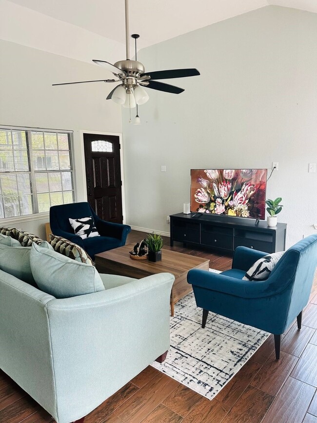 Building Photo - 12727 Ashford Knoll Dr