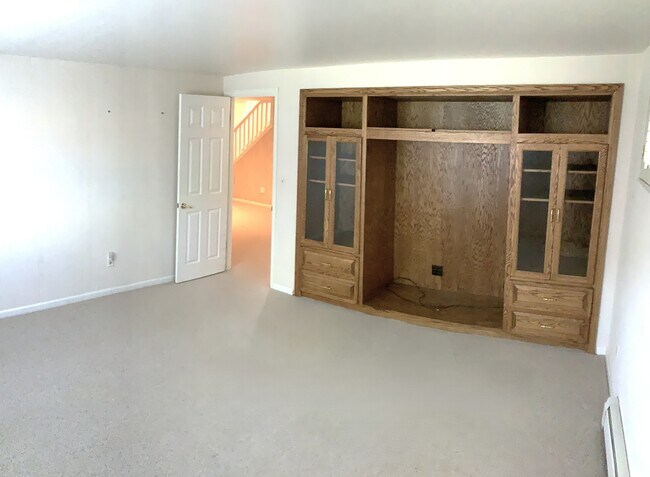 Building Photo - 3055 Crabapple Rd