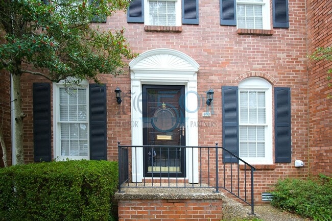 Primary Photo - Check out the UPGRADES! Wow!