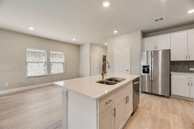 Building Photo - 605 Willet Dr
