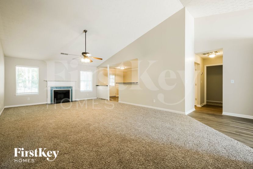 Building Photo - 738 Baskins Cir