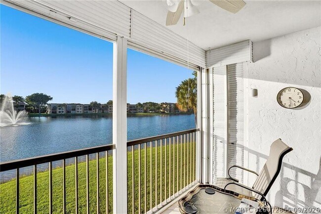 Building Photo - 6114 Coral Lake Dr