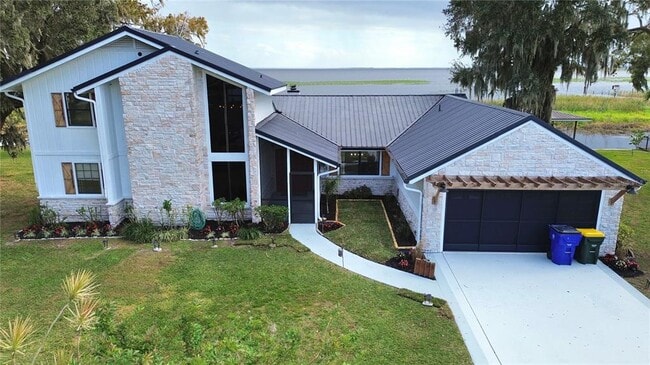 Primary Photo - 3006 Country Lake Dr